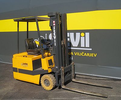 ELEKTRIČNI ČELNI VILIČAR Jungheinrich efg dh15