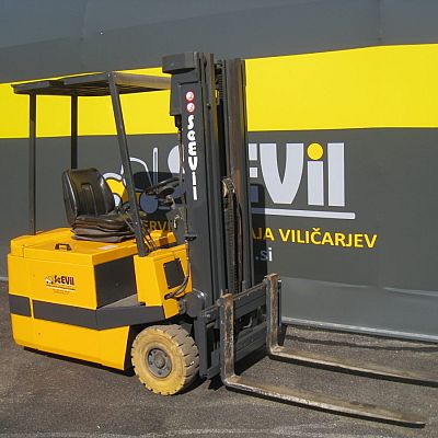 ELEKTRIČNI ČELNI VILIČAR Jungheinrich efg dh15